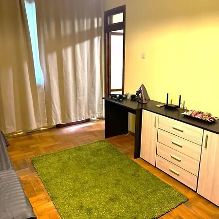 Apartment G D *